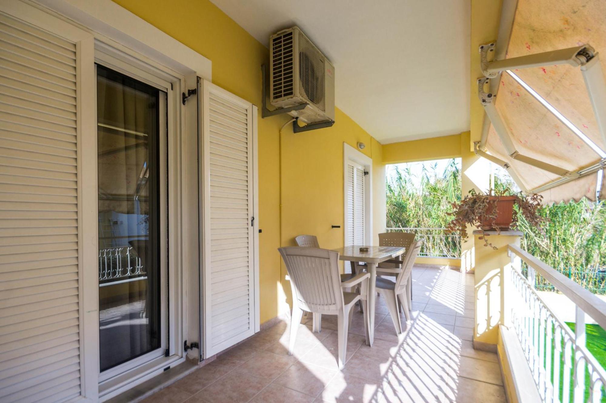 AlepouΔιωροφη Μεζονετα-2Km Απο Το Κεντρο-Iliana House公寓 外观 照片